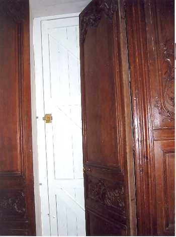 Porte restaure et contre-porte